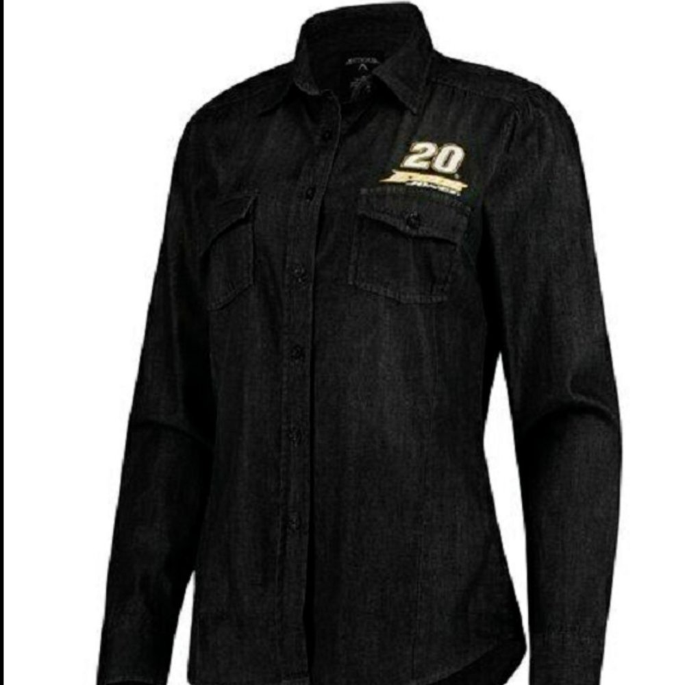 ERIK JONES Antigua Button-Up Chambray Shirt